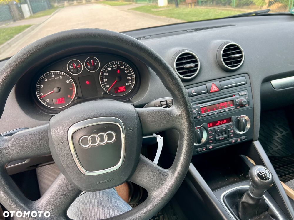 Audi A3 Sportback 1.6 FSI Ambition - 7
