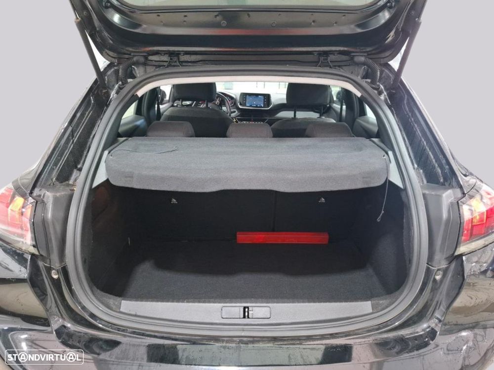 Peugeot 208 - 7