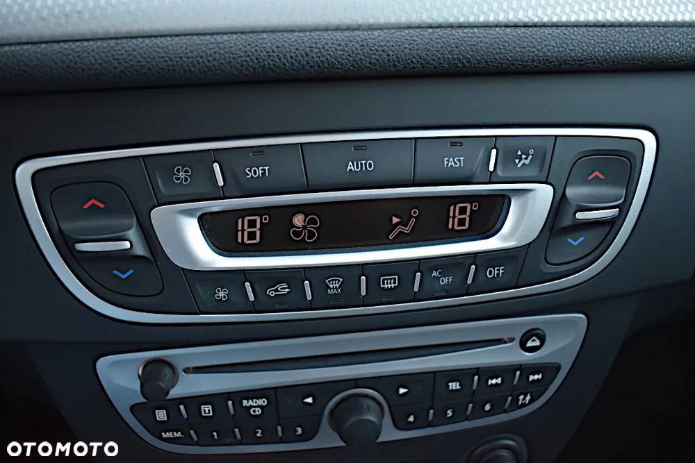 Renault Megane ENERGY dCi 110 Start & Stop Dynamique - 19