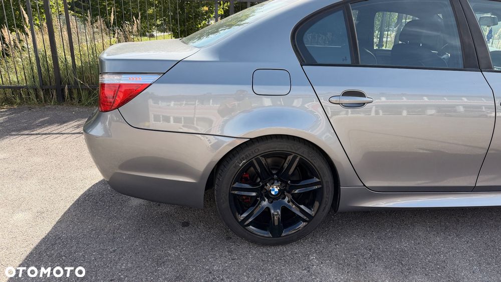 BMW Seria 5 - 16