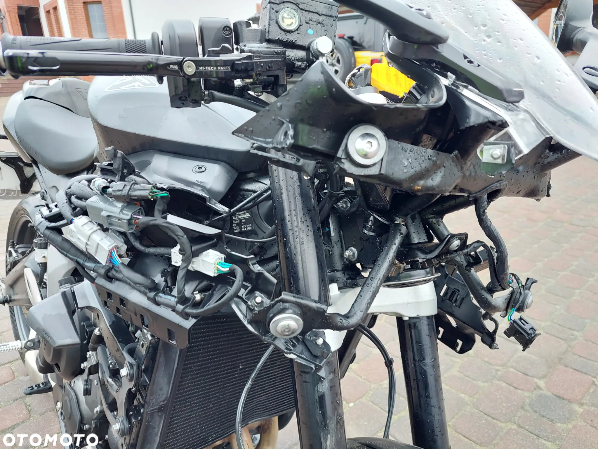 Triumph Daytona - 12