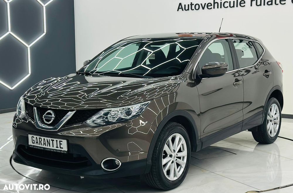 Nissan Qashqai 1.5 DCI N-Connecta - 2