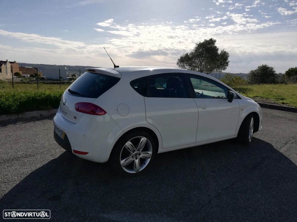 SEAT Leon 2.0 TDI FR DPF - 6