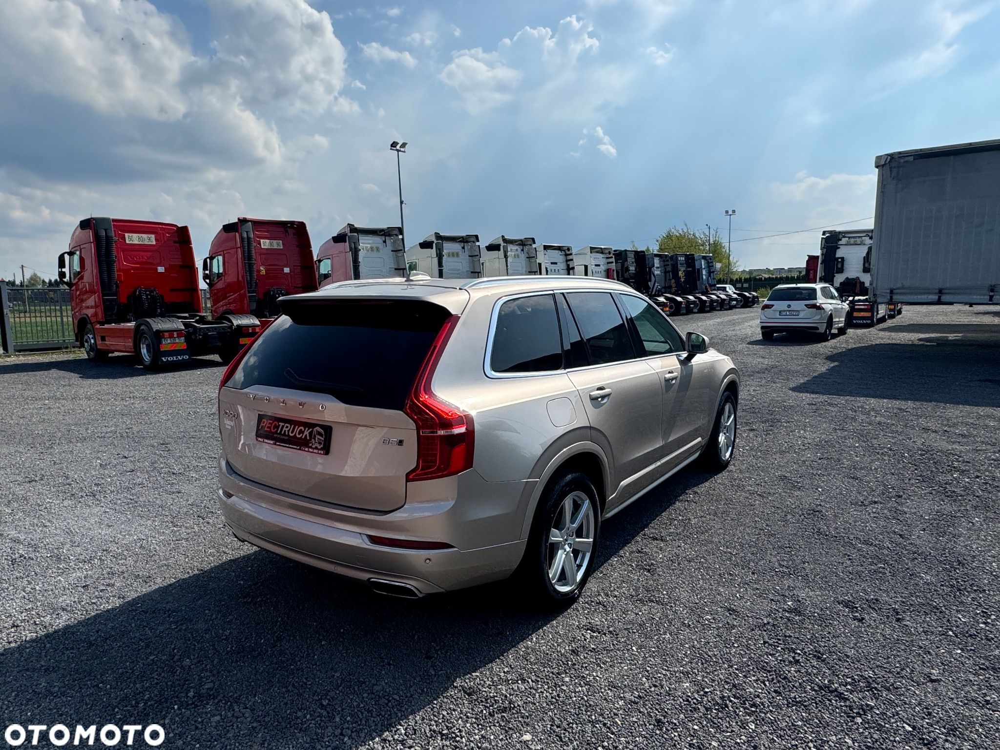 Volvo XC 90 - 8