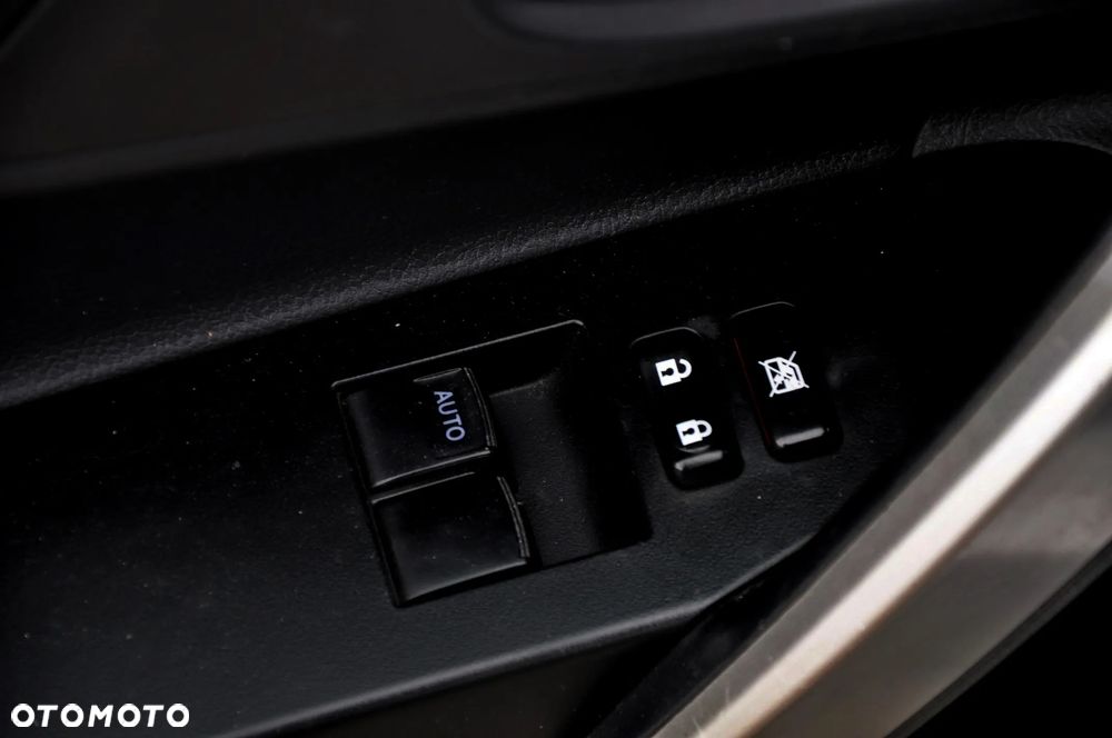 Toyota Auris 1.4 D-4D Premium Comfort - 23