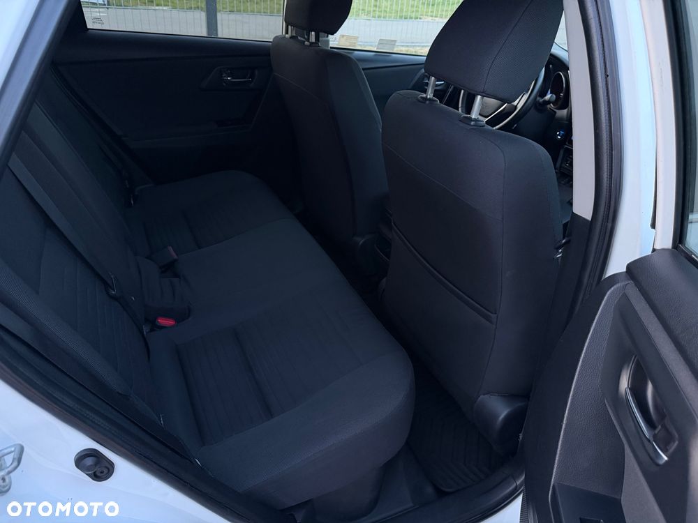 Toyota Auris 1.8 HSD Luna - 24