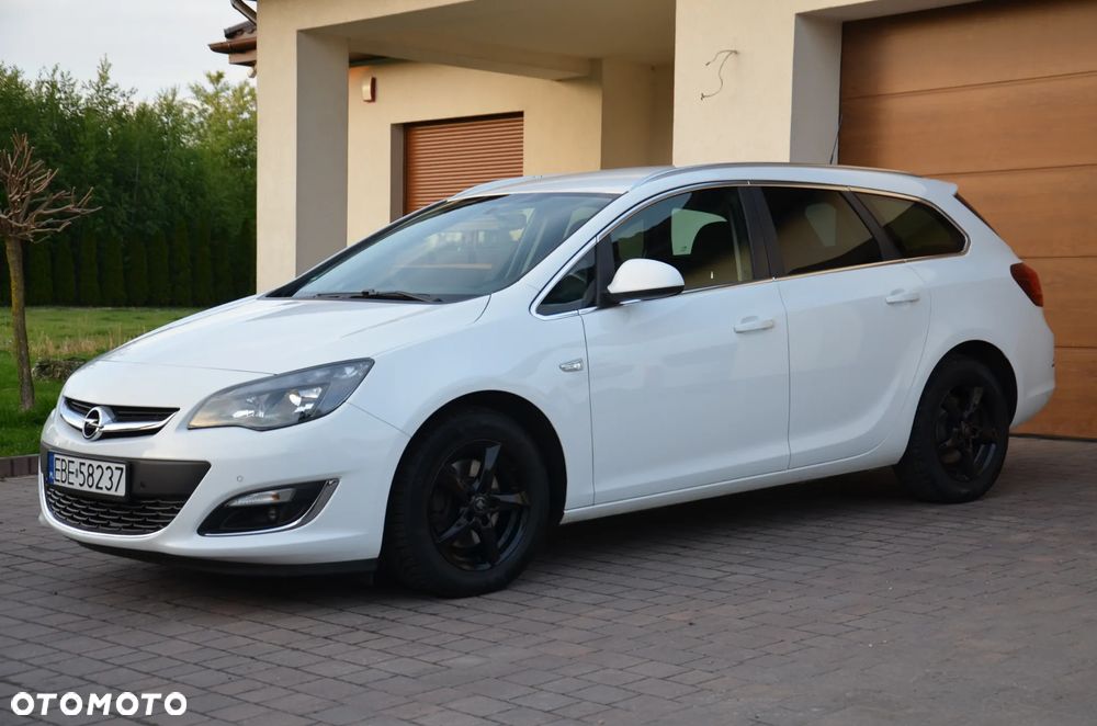 Opel Astra 2.0 CDTI DPF ecoFLEX SportsTourer Start/Stop Active - 1