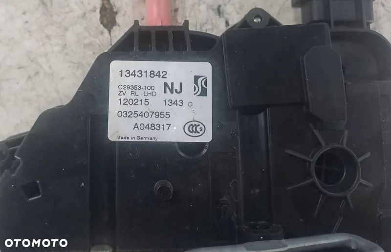 OPEL CORSA E 15r ZAMEK DRZWI LEWY TYŁ TYLNY 13431842NJ - 2