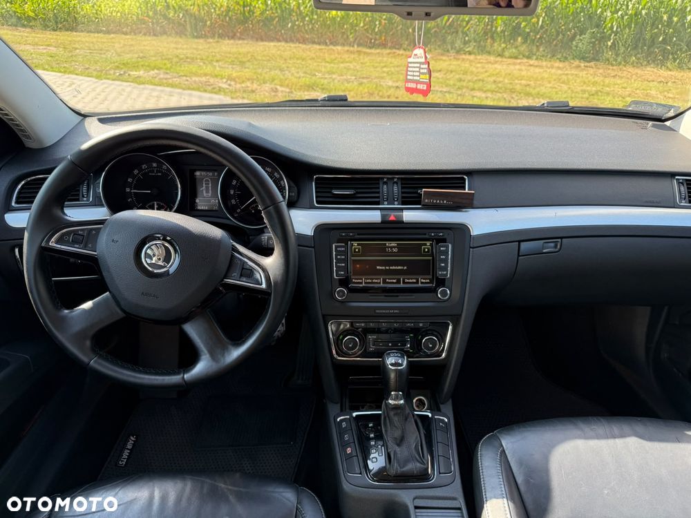 Skoda Superb 2.0 TDI Green tec 4x4 DSG Elegance - 14