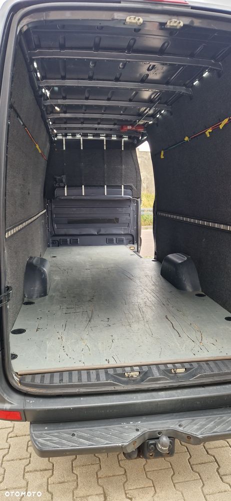 Mercedes-Benz Sprinter 319 - 13