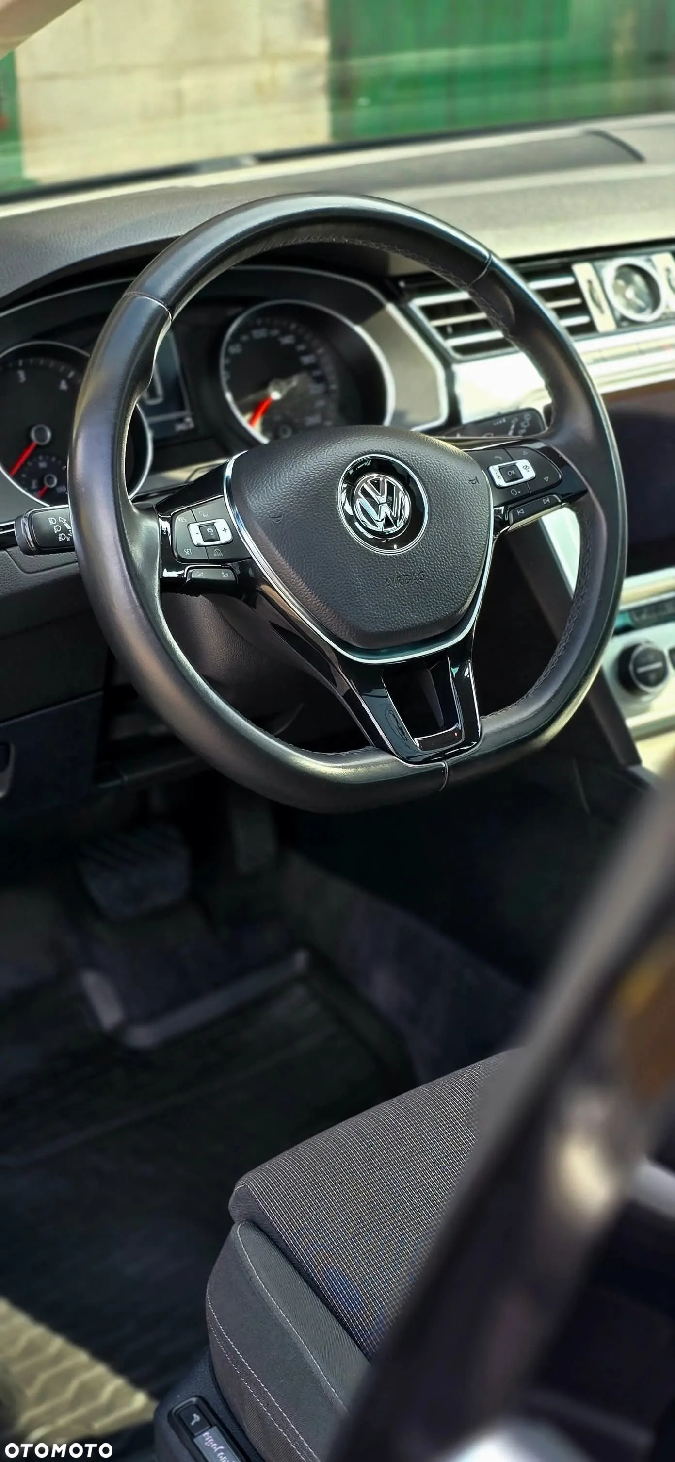 Volkswagen Passat 2.0 TDI BMT Comfortline DSG - 2