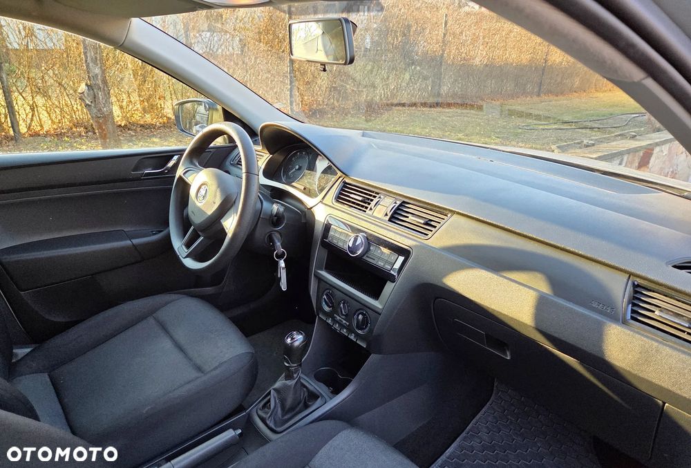 Skoda RAPID 1.2 TSI Active - 5