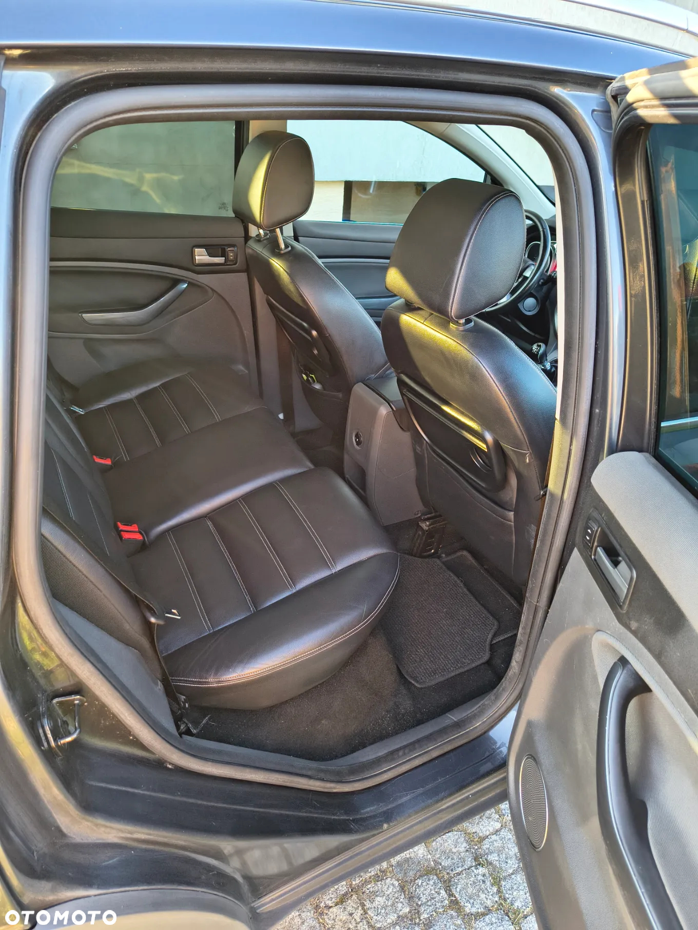 Ford Kuga 2.0 TDCi 4x4 Titanium - 8
