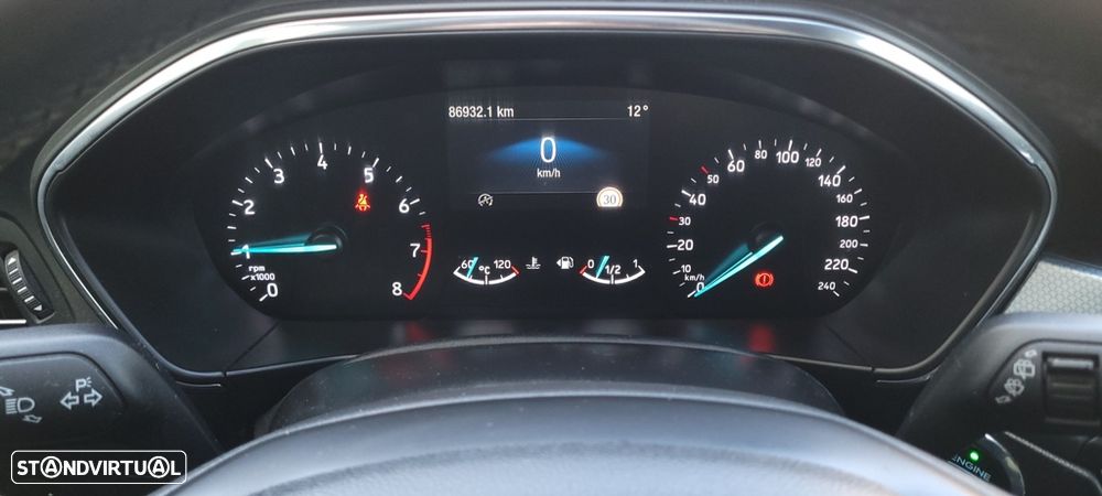 Ford Focus 1.0 EcoBoost Active X - 20