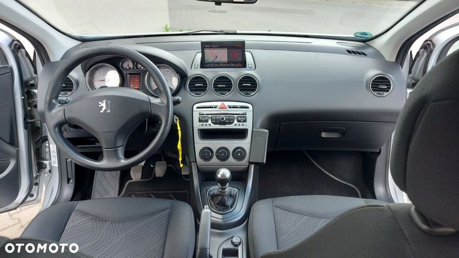 Peugeot 308 HDi FAP 110 NAVTEQ ON BOARD - 18