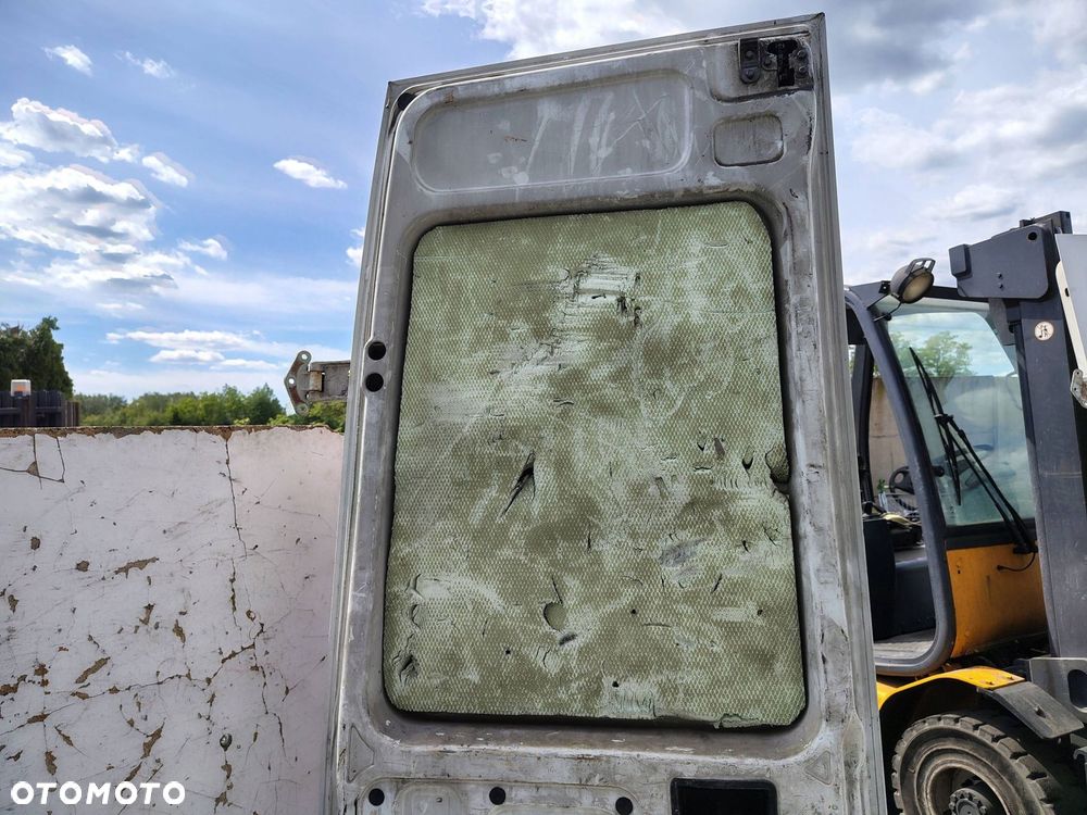 DRZWI SKRZYDEŁKOWE PRAWY TYŁ IVECO DAILY 3 III 35C12 FL LIFT - 8