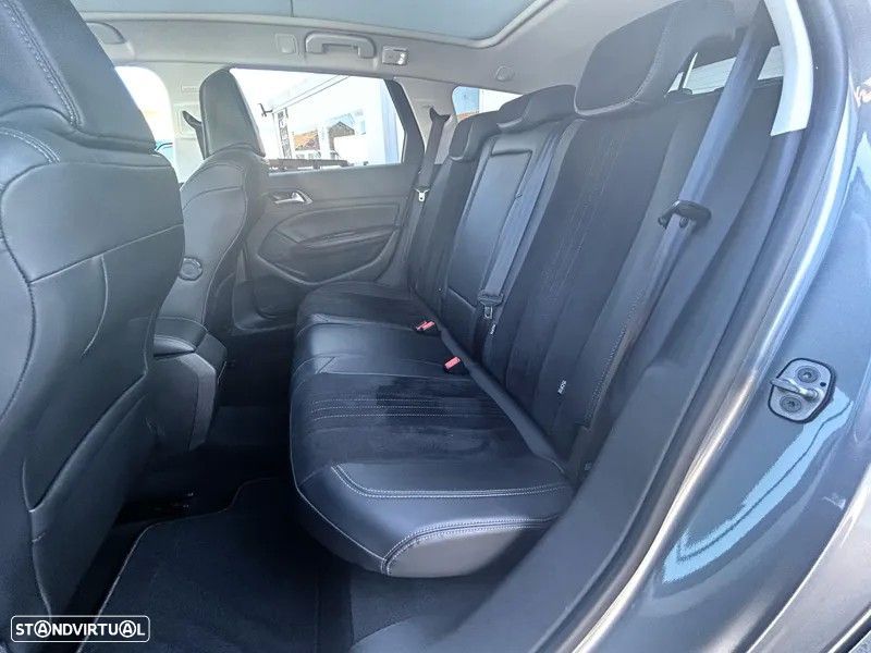 Peugeot 308 1.2 PureTech Allure - 22