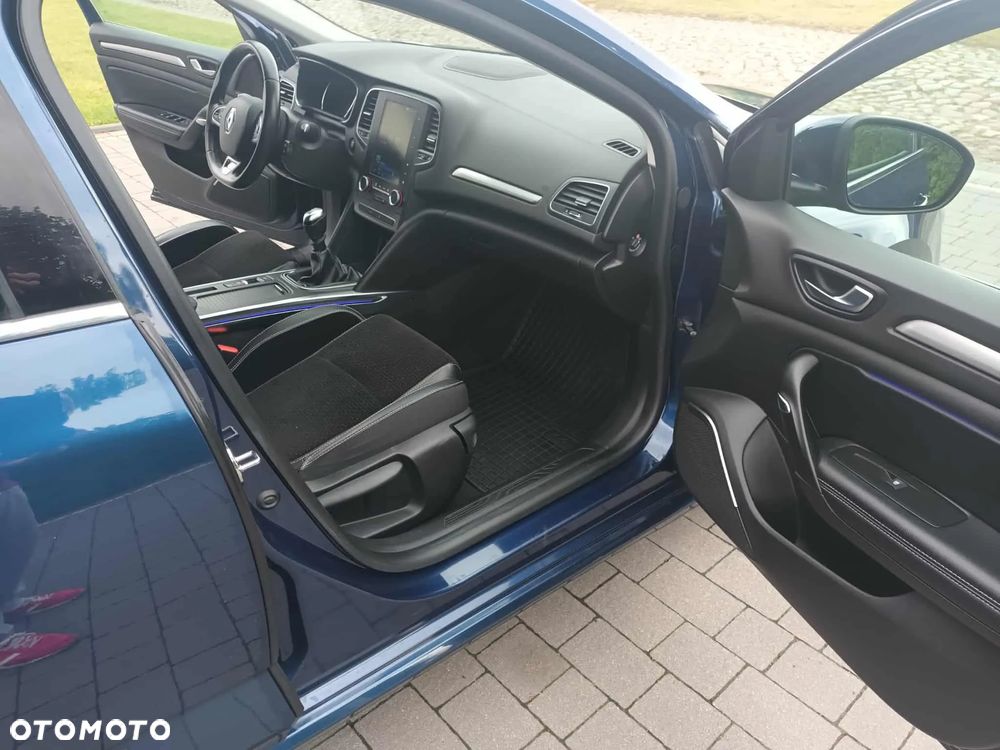 Renault Megane TCe 140 GPF INTENS - 19