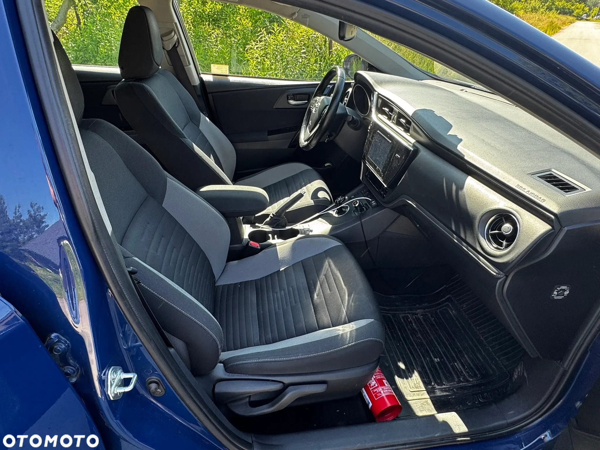 Toyota Auris Hybrid 135 Premium - 8