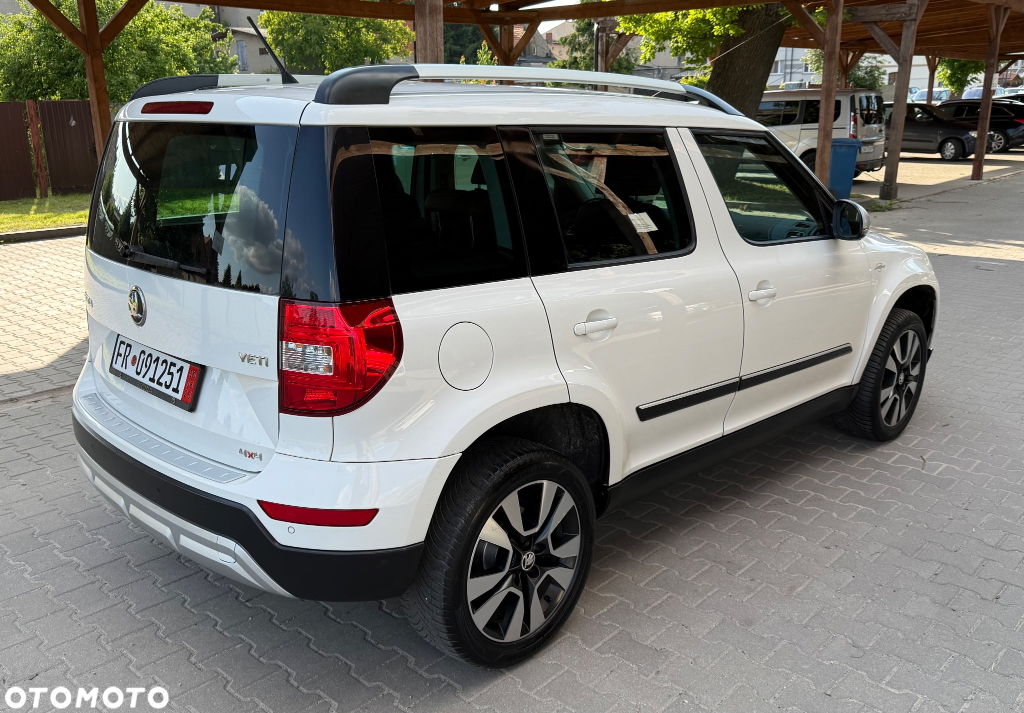 Skoda Yeti Outdoor 2.0 TDI DPF 4x4 L&K - 10