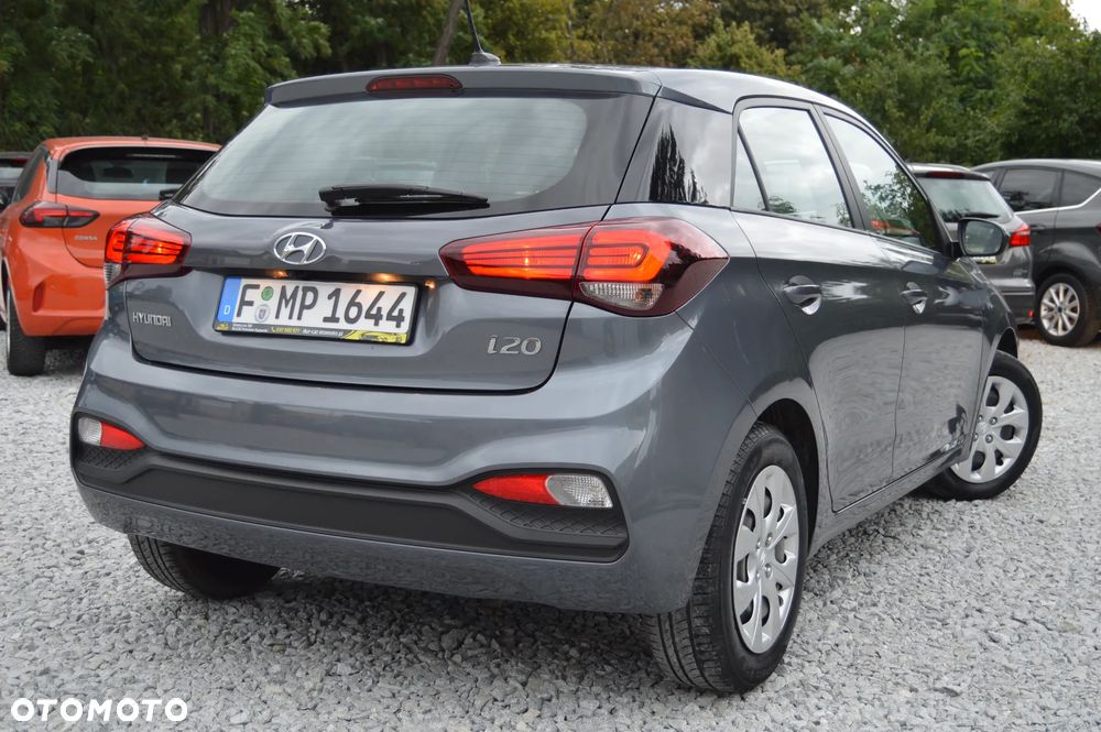 Hyundai i20 blue 1.2 Classic - 19