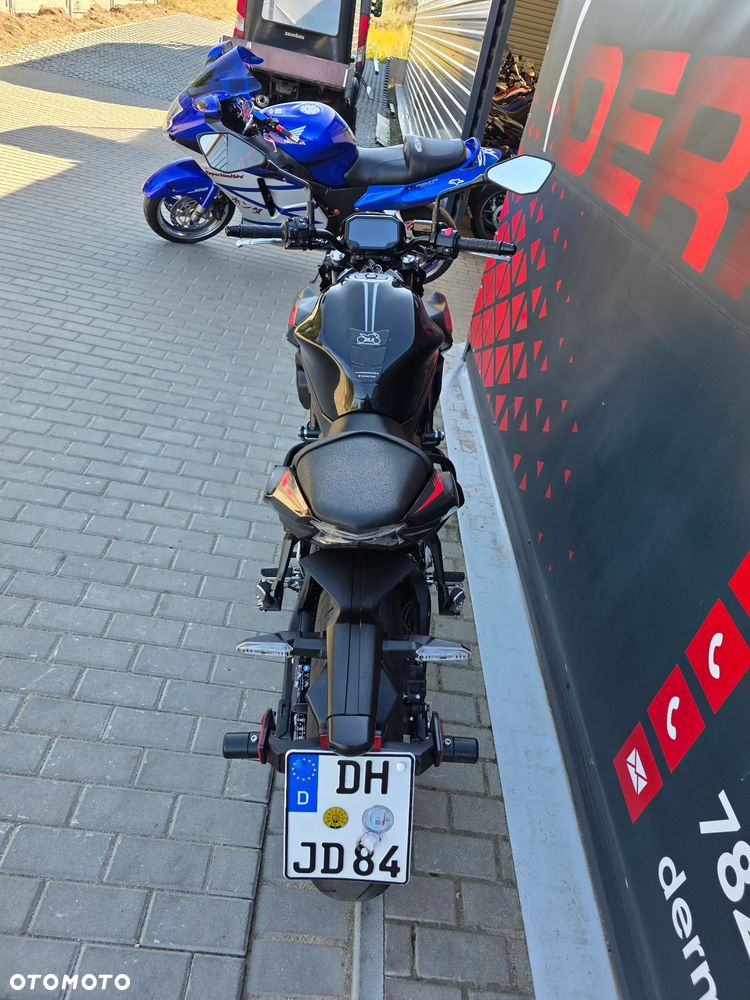 Kawasaki Z 650 - 15