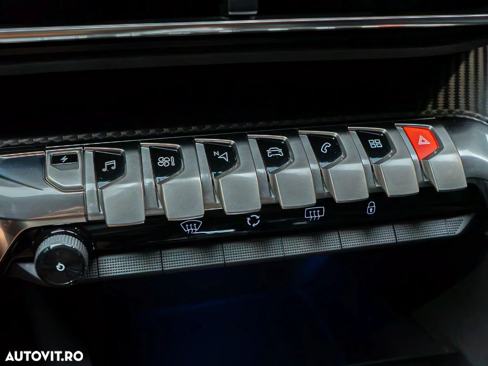 Peugeot 3008 225 e-EAT8 Allure Pack - 31