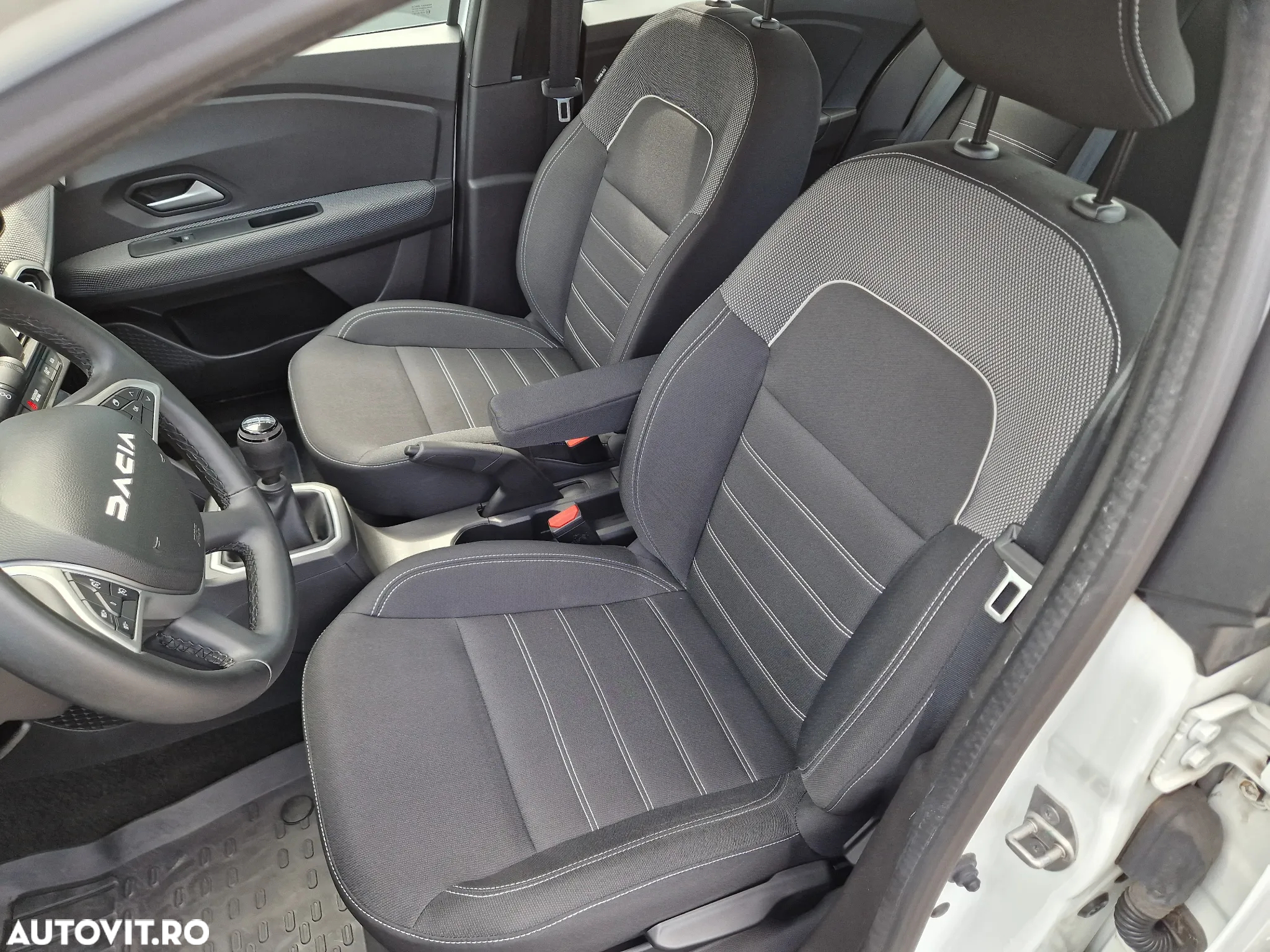 Dacia Logan ECO-G 100 MT6 Expression - 10