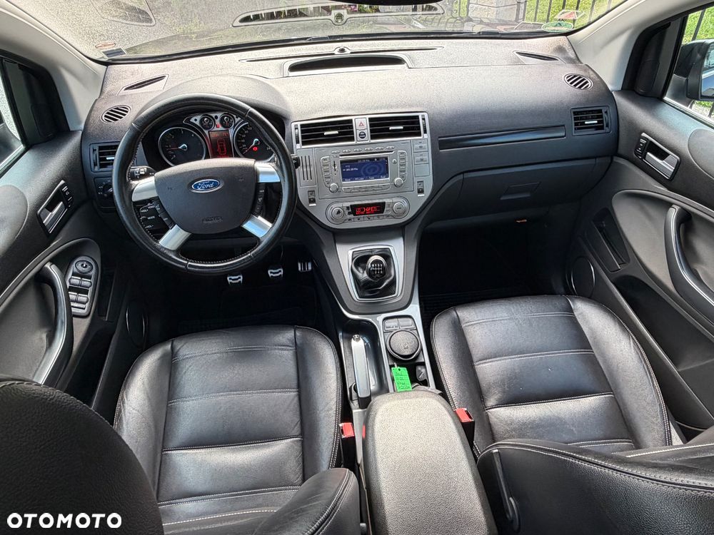 Ford Kuga 2.0 TDCi 4x4 Individual - 26