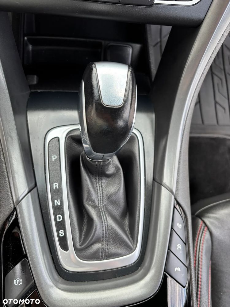 Ford Mondeo 2.0 TDCi ST-Line PowerShift - 25