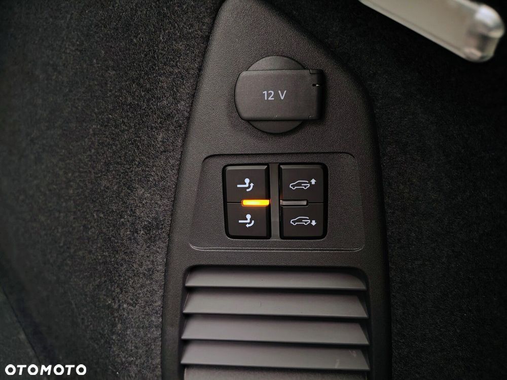 Volkswagen Touareg 3.0 V6 TDI 4Motion R-Line - 16