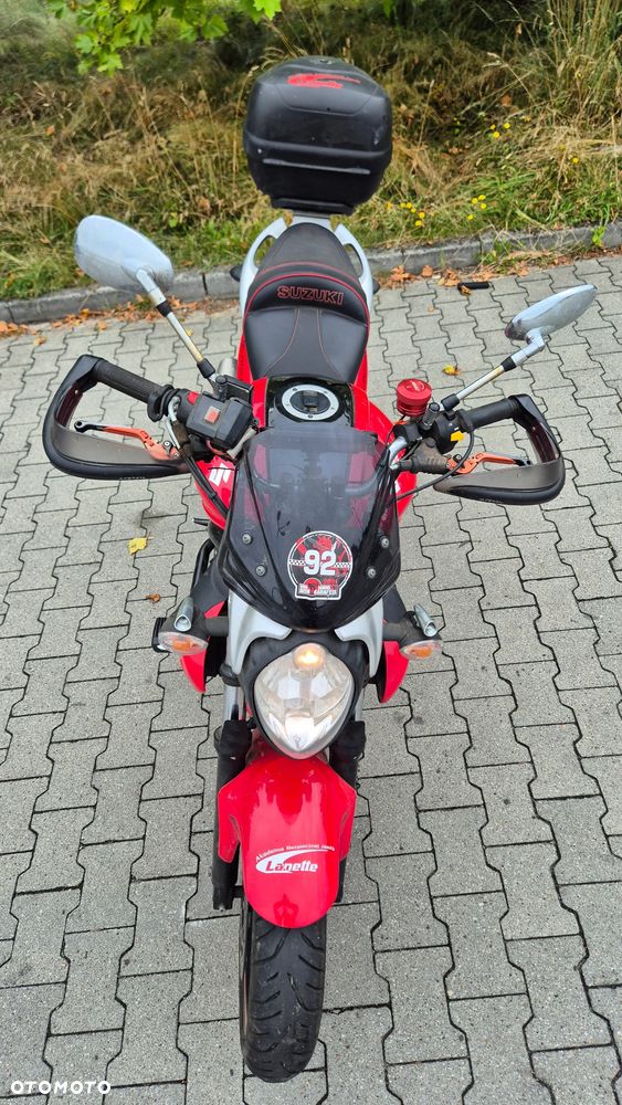 Suzuki Gladius - 4