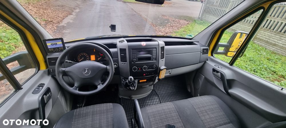 Mercedes-Benz Sprinter - 10