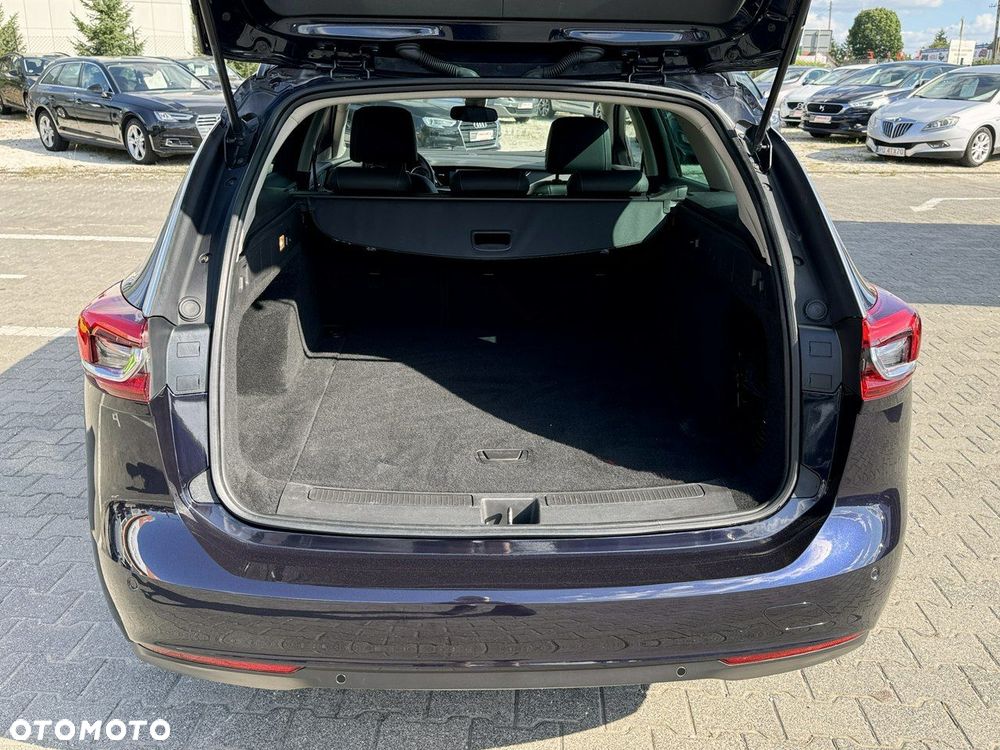 Opel Insignia - 25