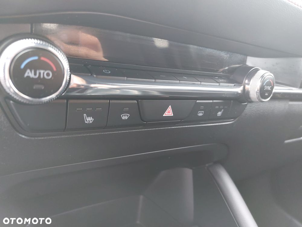 Mazda 3 e-SKYACTIV-G 150 M HYBRID HOMURA - 26