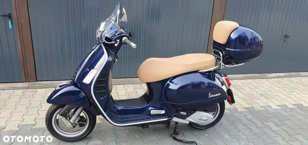 Piaggio Vespa - 3
