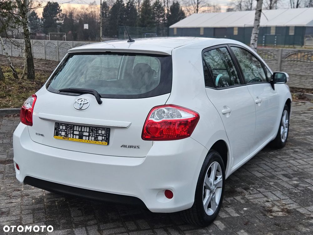 Toyota Auris 1.33 Dual-VVT-i START Edition - 7