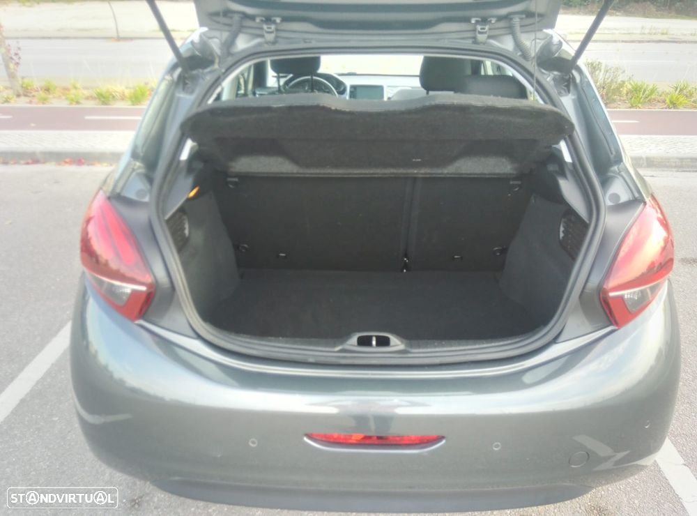 Peugeot 208 PureTech 82 Start & Stop Allure - 6