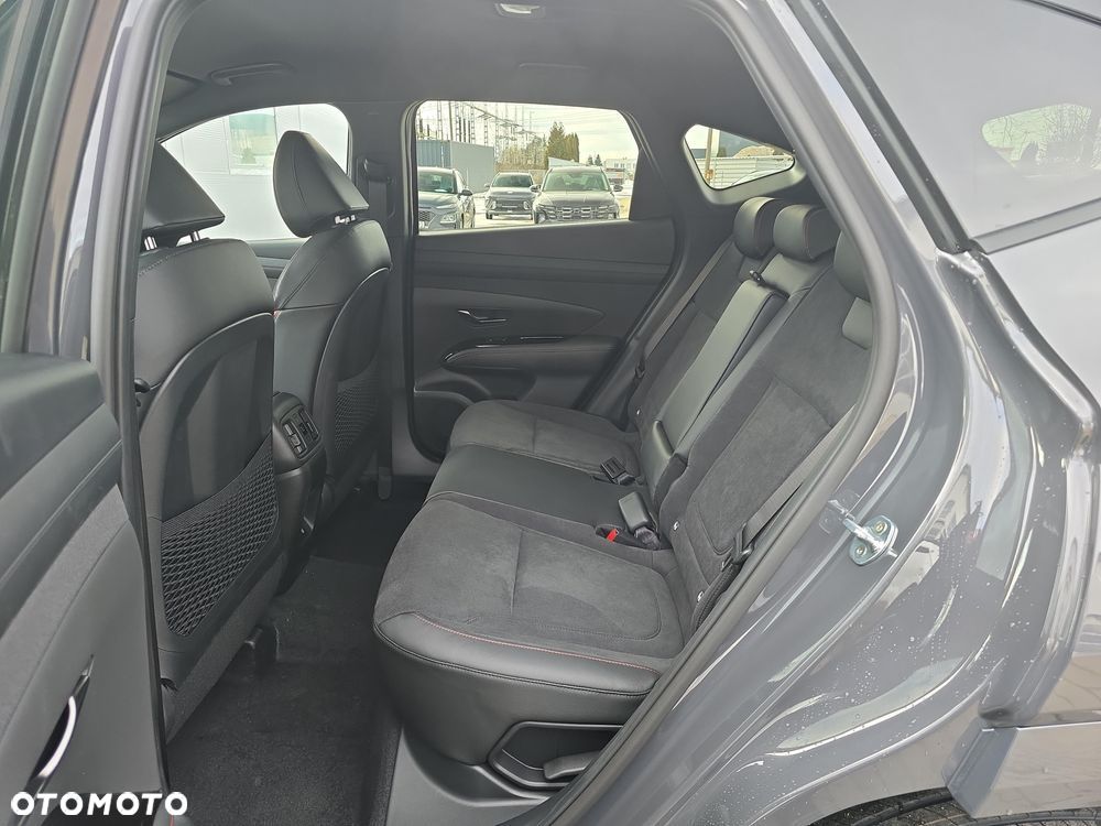 Hyundai Tucson 1.6 T-GDi N-Line 4WD DCT - 11