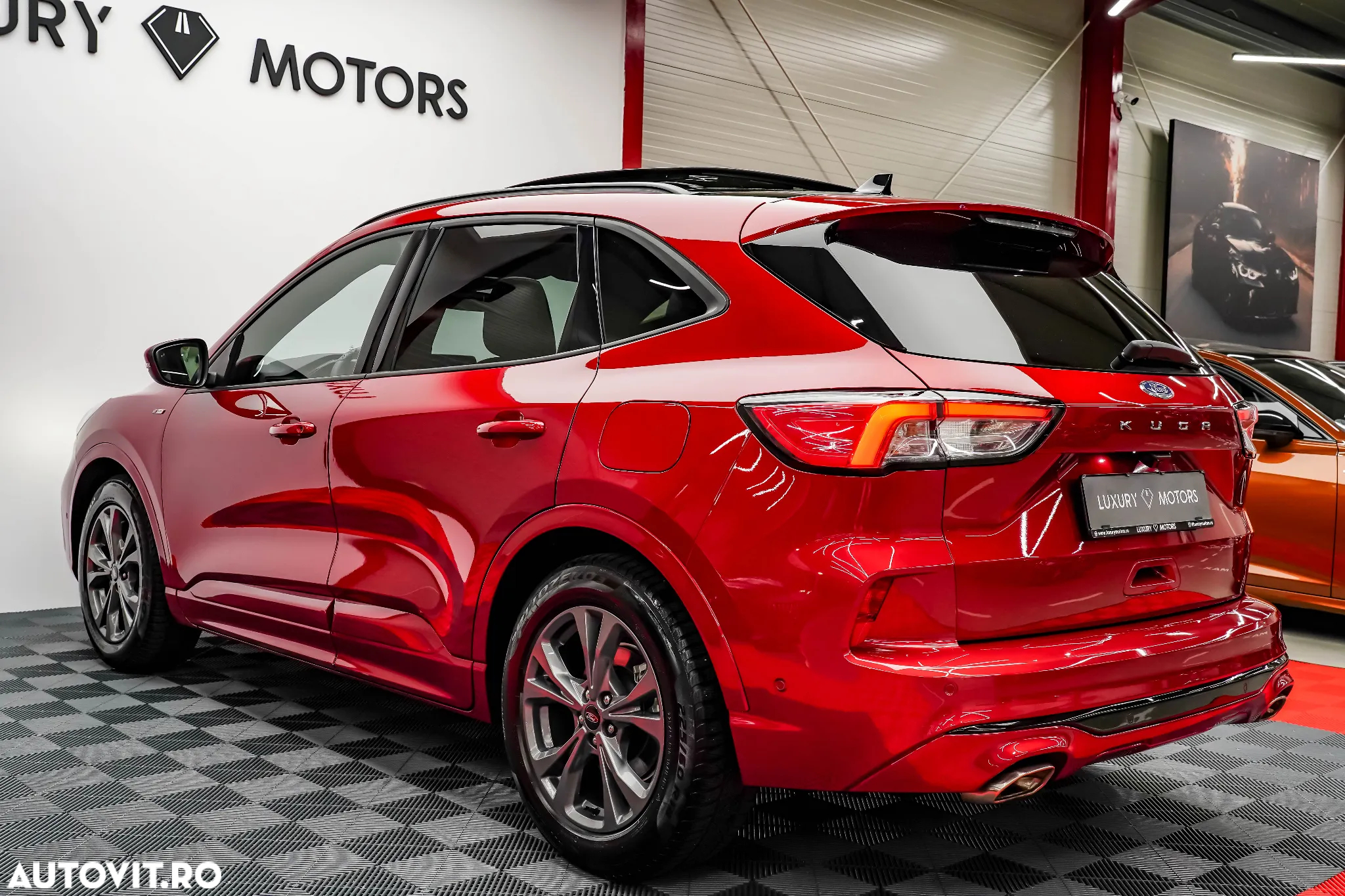 Ford Kuga 1.5 EcoBlue A8 FWD ST Line X - 11