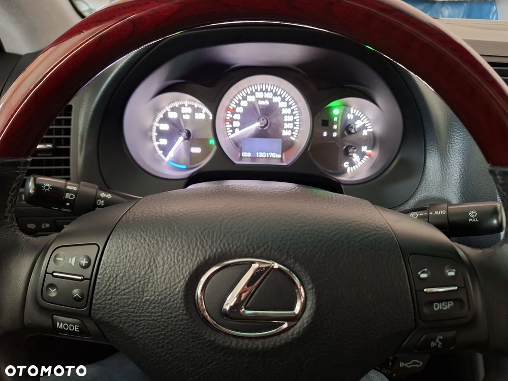 Lexus GS - 9