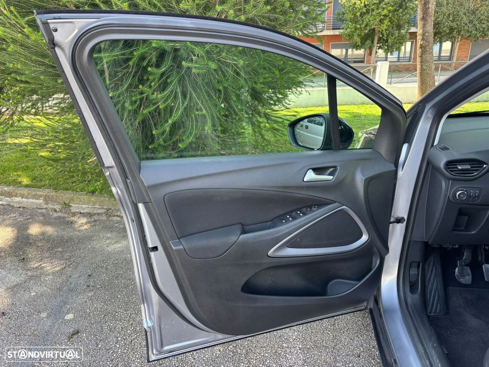 Opel Crossland 1.5 D Business - 13