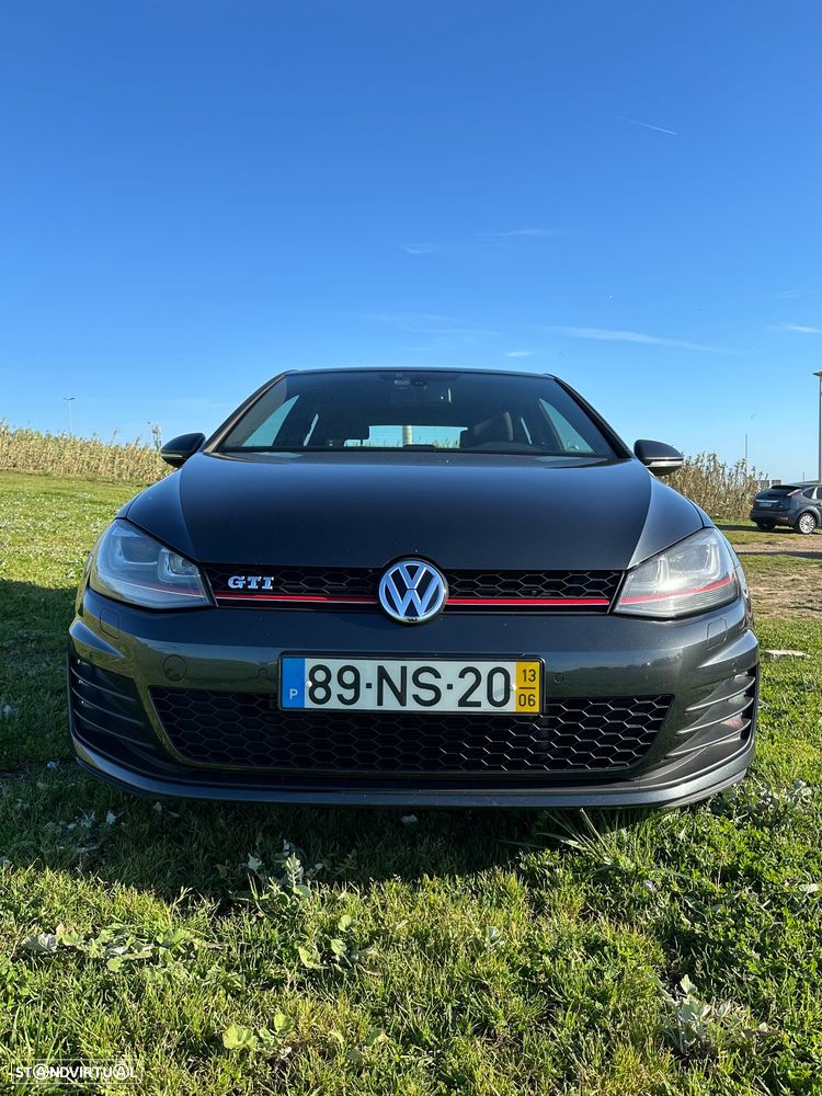 VW Golf 2.0 TSi GTi DSG - 2