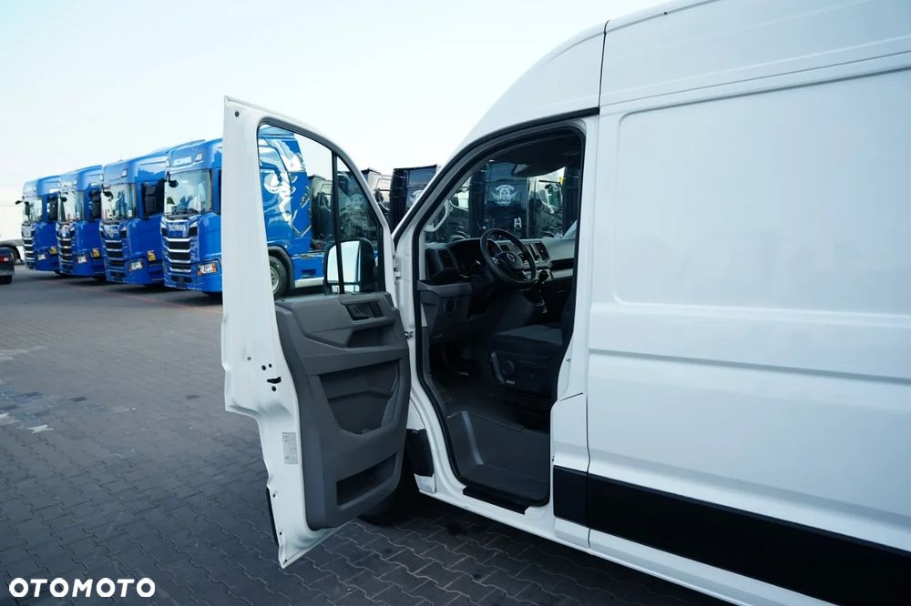 Volkswagen CRAFTER  / 2.0 D / FURGON BLASZAK / DMC: 3500 KG / 2018 ROK / SPROWADZONY / PO KONTRAKCIE SERWISOWYMN - 21
