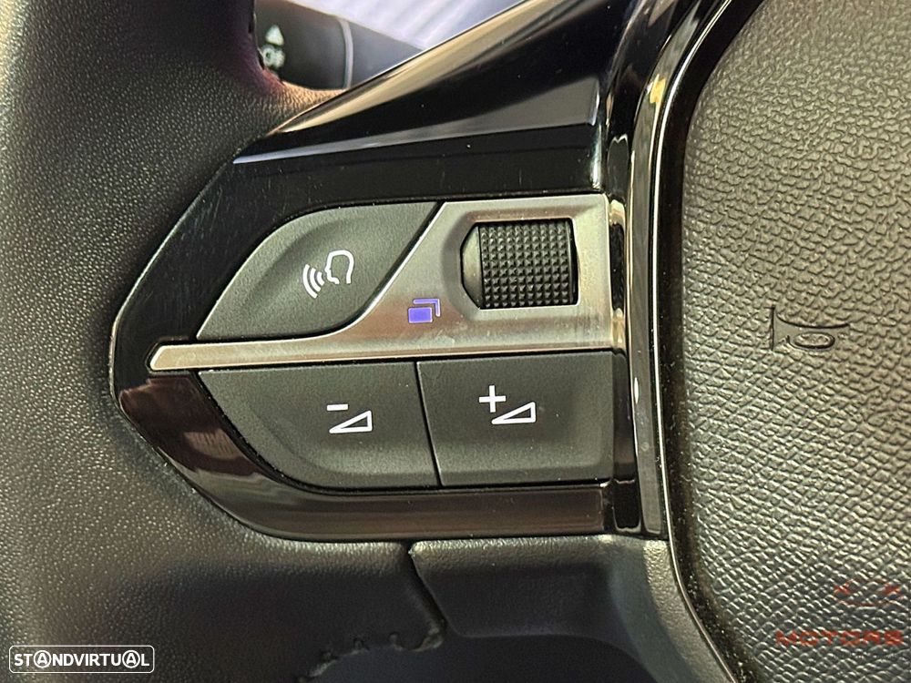 Peugeot 208 1.2 PureTech Active Pack - 21