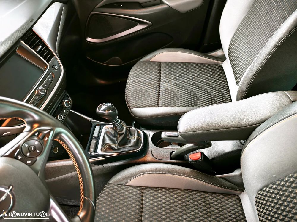 Opel Crossland X 1.2 T Innovation - 13