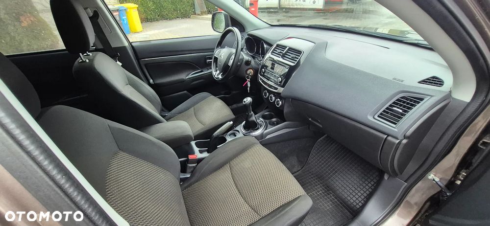 Mitsubishi ASX 1.6 Active - 14