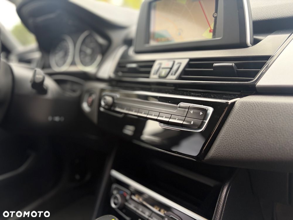 BMW Seria 2 218d Sport-Aut Advantage - 8