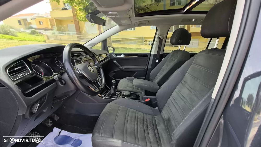 VW Touran 2.0 TDI R-Line - 15