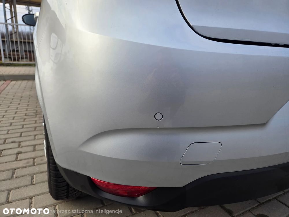 Renault Megane ENERGY TCe 140 EDC BUSINESS - 28